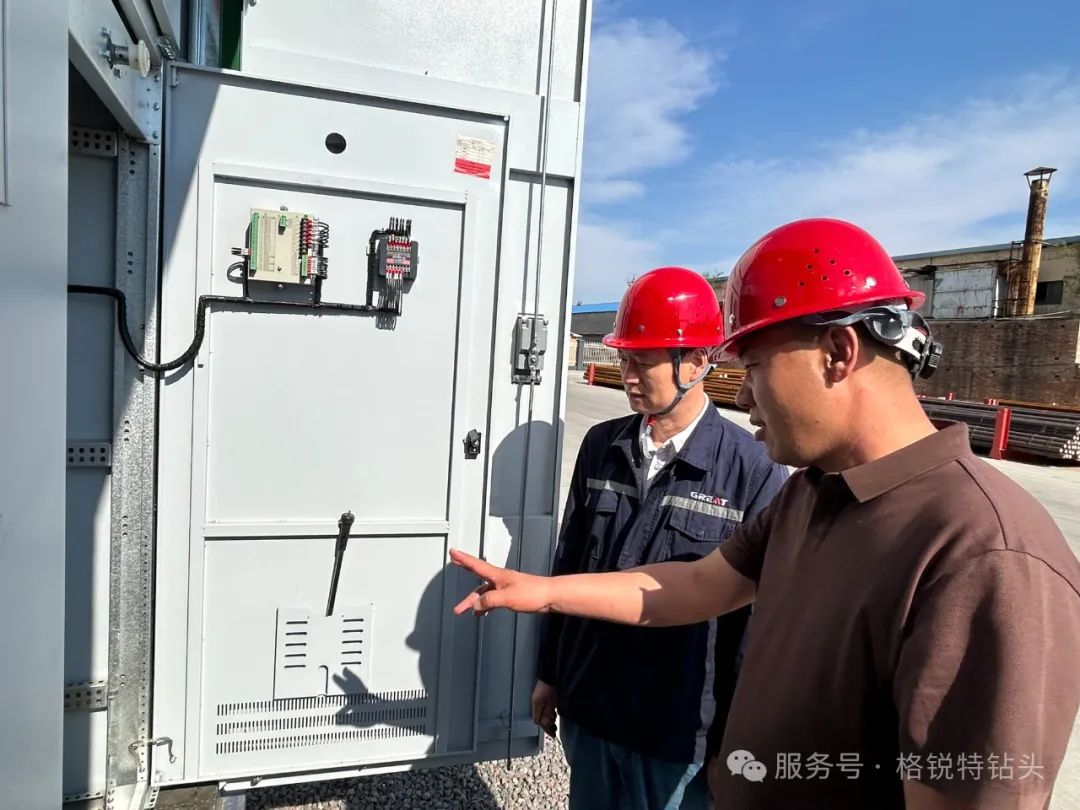 Low-Carbon_Transformation,_Empowered_by_Photovoltaics-2.jpg Low-Carbon_Transformation,_Empowered_by_Photovoltaics-2.jpg